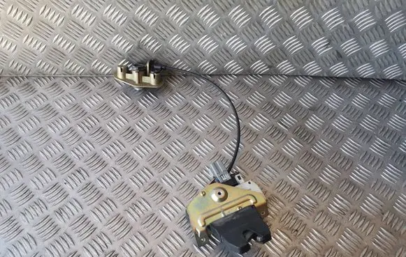Volvo S60 Tailgate/trunk/boot lock/catch/latch 8652398 737700001