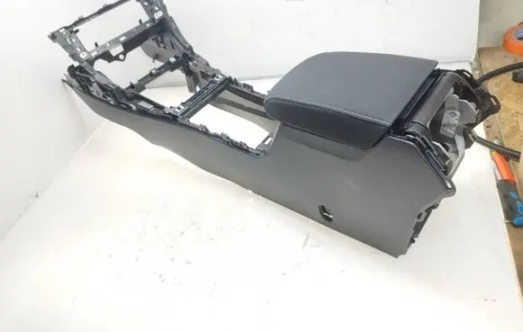 Volkswagen Golf VII Center console 5G1863243P 5G1863241 5G1863241BE