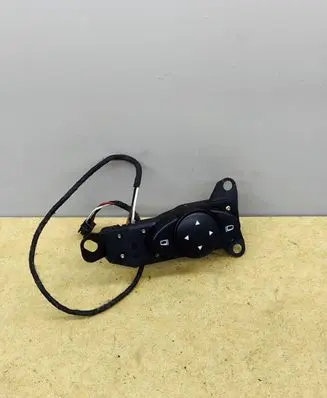 Mercedes-Benz E W211 Wing mirror switch 2118202110 03211000