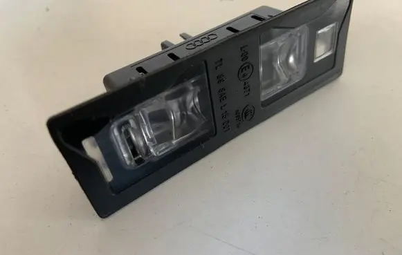 Audi Q5 SQ5 Number plate light 8W6943021A