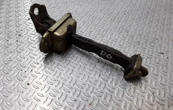 Nissan Primera Rear door check strap stopper