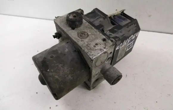 Ford Mondeo Mk III ABS Pump 3S712M110AA