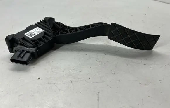 Volkswagen Tiguan Allspace Accelerator throttle pedal 5Q1723503J