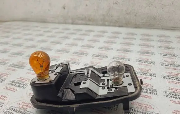Volkswagen Touareg I Tail light bulb cover holder 7L6945258