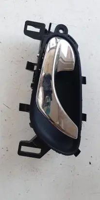 Nissan Qashqai Front door interior handle