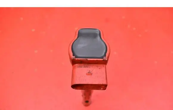 Audi A4 S4 B7 8E 8H High voltage ignition coil 06E905115E