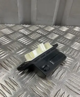 Tailgate opening switch