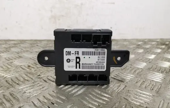 Jeep Cherokee Other control units/modules P68111320AG