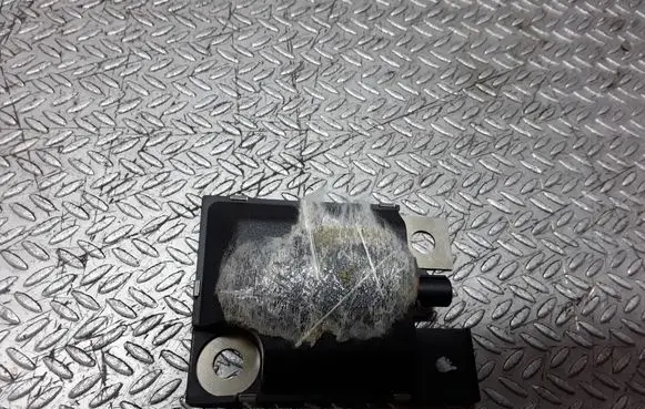 Mercedes-Benz E W211 Aerial GPS antenna A2118203375