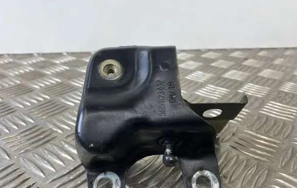 Skoda Kodiaq Fender mounting bracket 565823402