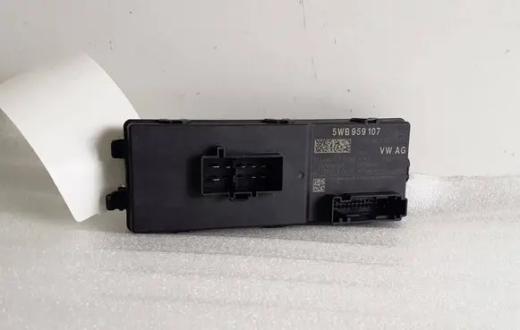 Audi Q2 - Tailgate/trunk control unit/module 5WB959107 22025001