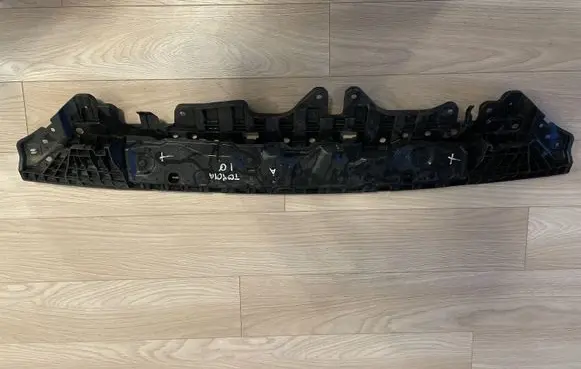 Toyota Corolla Verso AR10 Radiator trim 