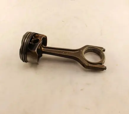BMW 5 E60 E61 Piston 082229