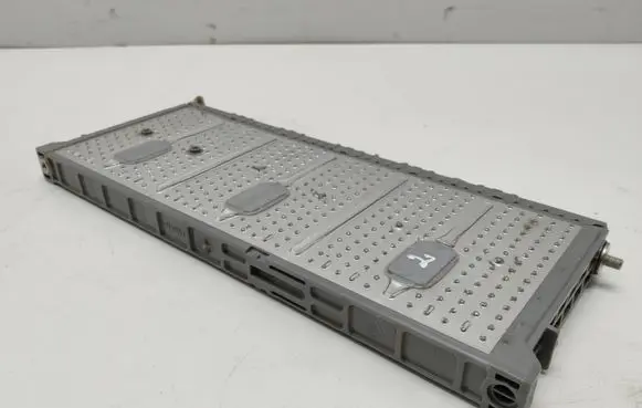 Toyota Yaris Hybrid / electric car battery 