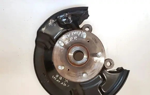 Front wheel hub