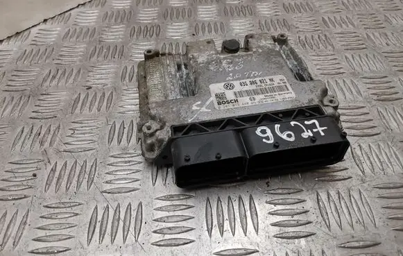 Volkswagen PASSAT B6 Engine control unit/module 03G906021NK EDC16U34