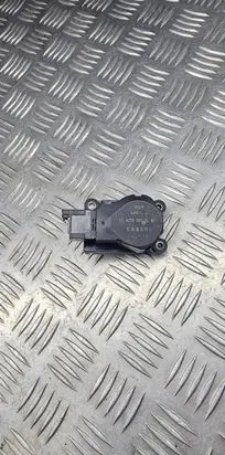Mercedes-Benz E W211 Air flap motor/actuator A2038201642 410473240