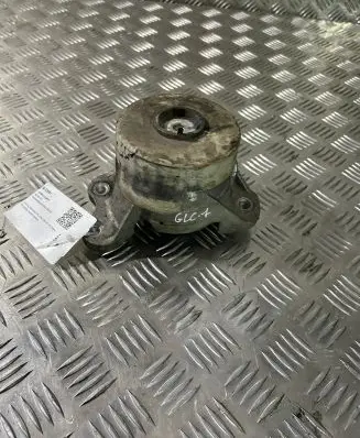 Mercedes-Benz GLC X253 C253 Engine mount bracket A2052407800