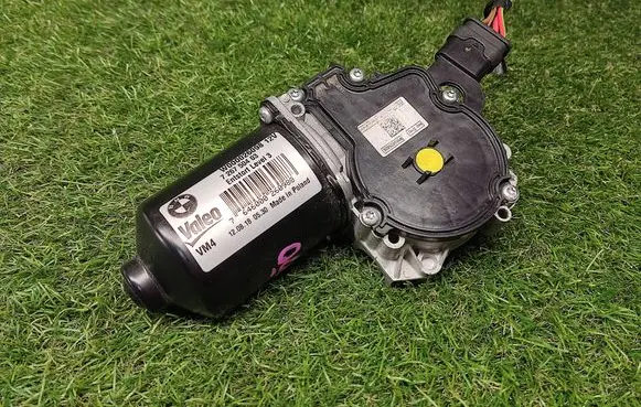 BMW 4 F36 Gran coupe Wiper motor 7267504 726750403