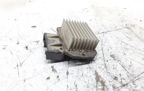 Mitsubishi Pajero Heater blower motor/fan resistor 4993002110
