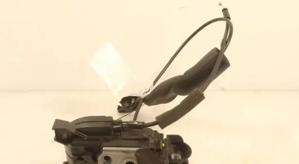 Renault Megane III Front door lock 805030006R