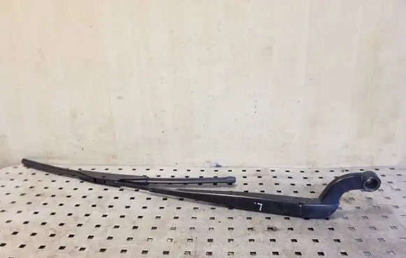 Land Rover Discovery 3 - LR3 Front wiper blade arm DKB500060