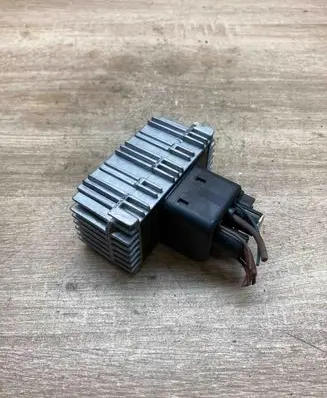 Opel Vectra C Glow plug pre-heat relay 09132691 51299008