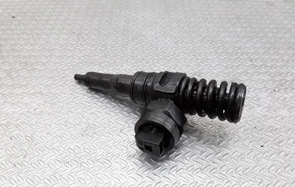 Fuel injector