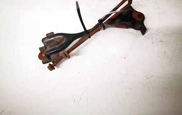 Nissan Primera Battery bracket 