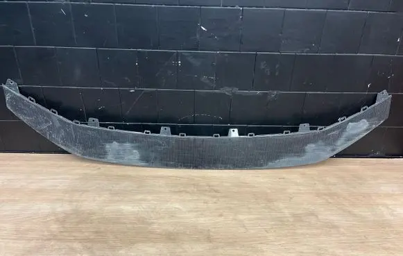 Audi RS6 C8 Front bumper lip 4K8807717B
