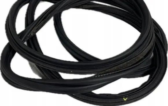 Cadillac Escalade IV Trunk rubber seal (body) KSDJVDFK