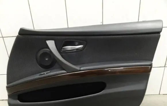 BMW 3 E90 E91 Front door card panel trim