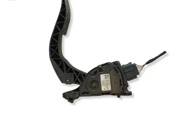 Audi A6 S6 C6 4F Accelerator throttle pedal 8K1723523 06362002 14052008