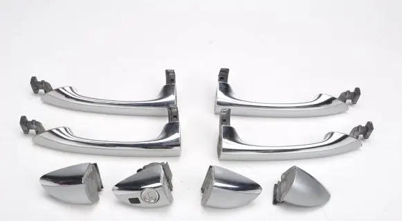 Mercedes-Benz B W245 Front door exterior handle/bracket 