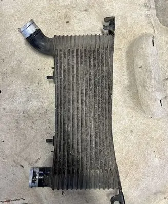 Mitsubishi Pajero Intercooler radiator