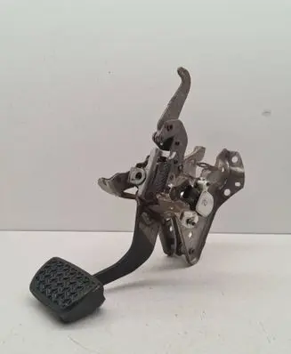 Toyota RAV 4 (XA50) Brake pedal 