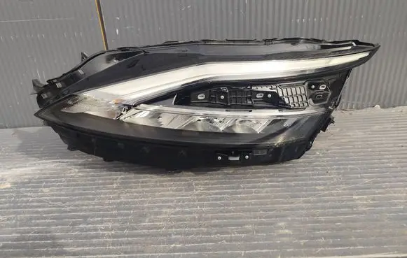 Nissan Qashqai J12 Headlight/headlamp 1008D02G