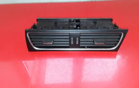 Audi A5 8T 8F Dash center air vent grill 8T2820951B 06485005