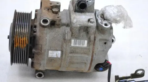 Land Rover Discovery 3 - LR3 Air conditioning (A/C) compressor (pump) 4S7Q-9B395-AJ