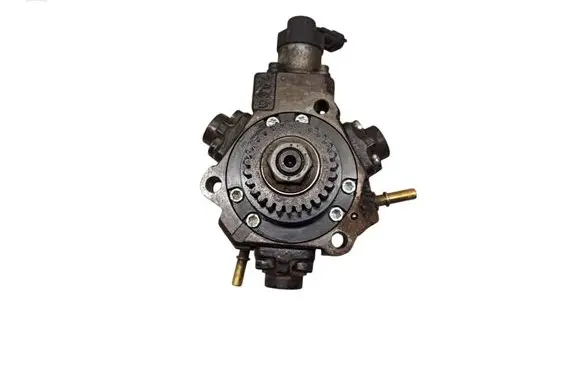 Opel Vivaro Fuel injection high pressure pump 0445010404 167008960R 7749269