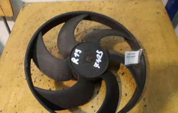 Renault 19 Electric radiator cooling fan