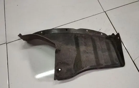 Engine splash shield/under tray