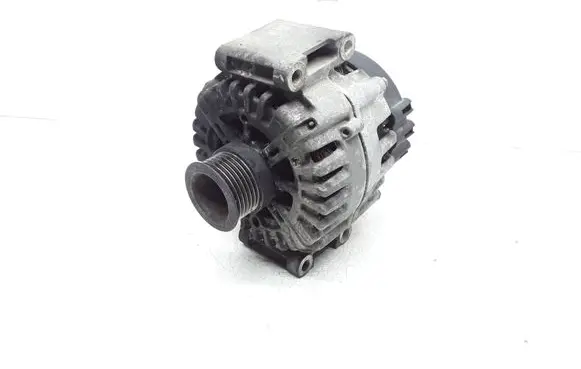 Mercedes-Benz E C207 W207 Generator/alternator A0009067900