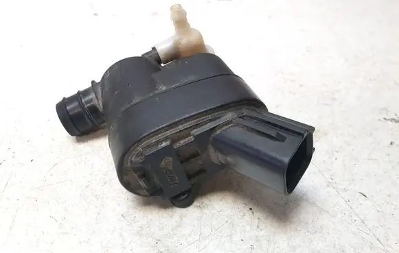 KIA Sportage Windscreen/windshield washer pump 