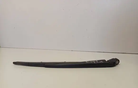Volkswagen Tiguan Rear wiper blade arm 