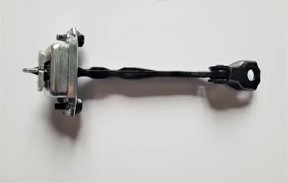 Nissan X-Trail T32 Rear door check strap stopper 824304CL0A