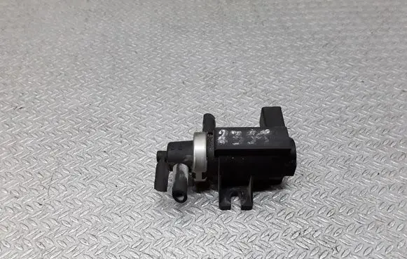 Skoda Octavia Mk1 (1U) Turbo solenoid valve 1J0906627