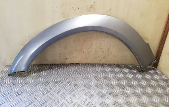Subaru Outback Front arch trim 