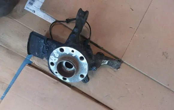 Renault Laguna III Front wheel hub