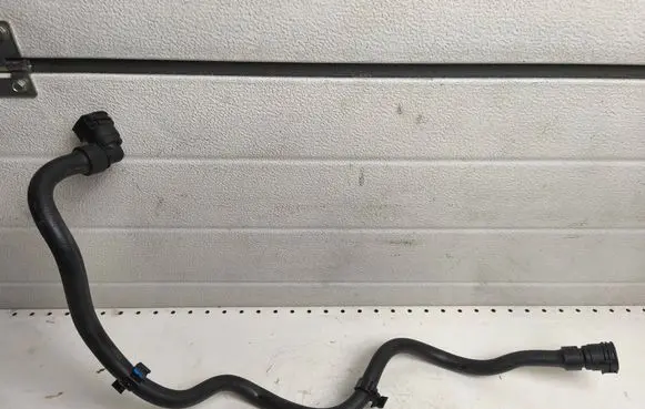 Peugeot 5008 Engine coolant pipe/hose PS3NW16